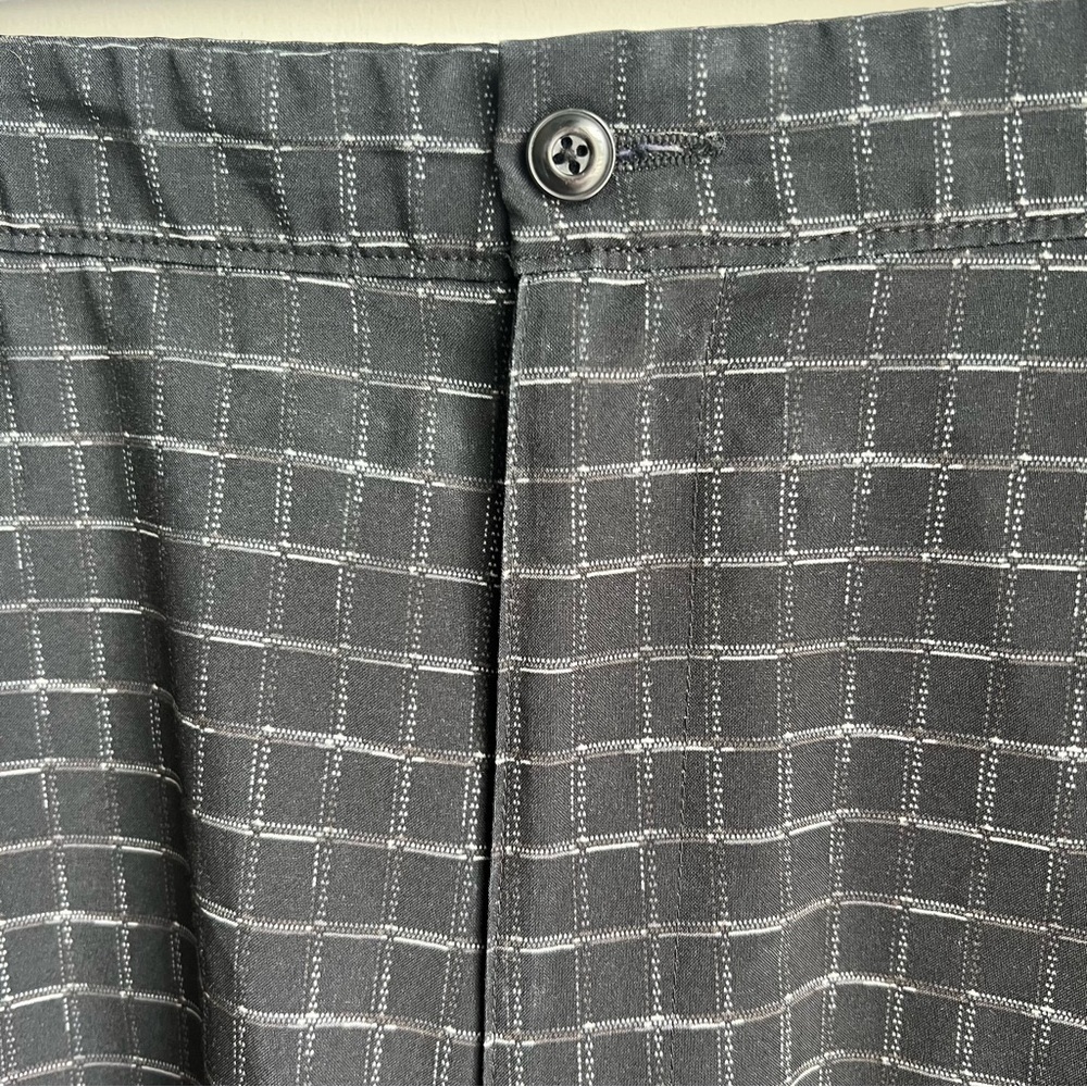 Men’s PGA Tour Black Flat Front Shorts Lightweight Casual - Picture 2 of 7